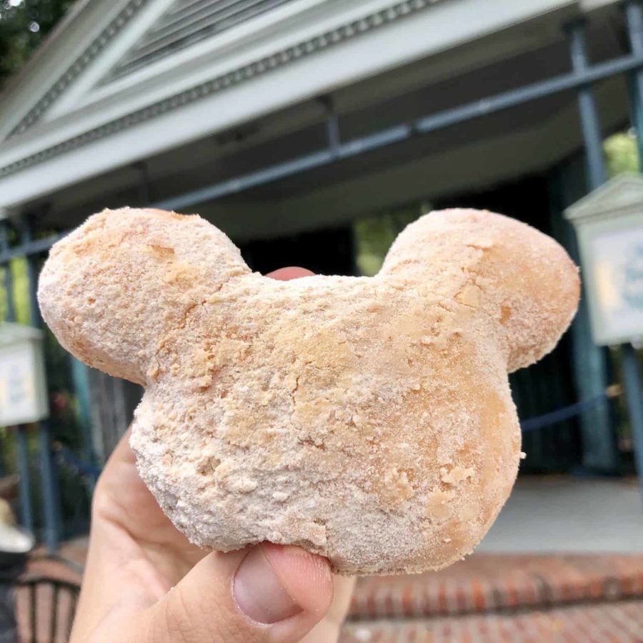 REVIEW Cinnamon Churro Toffee Changed My Life at the Disneyland Resort
