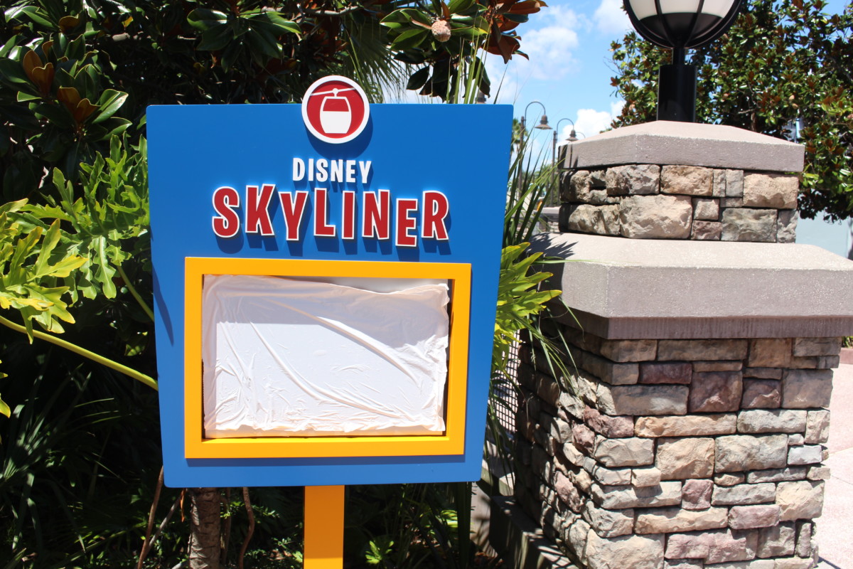 pop century skyliner