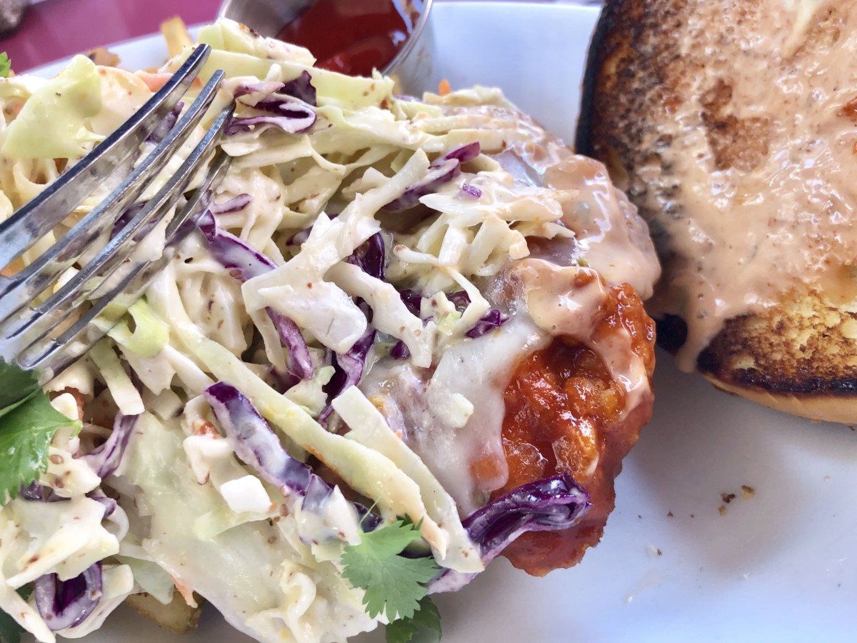 REVIEW New LimitedTime Spicy Chicken Sandwich and Raspberry Lemonade