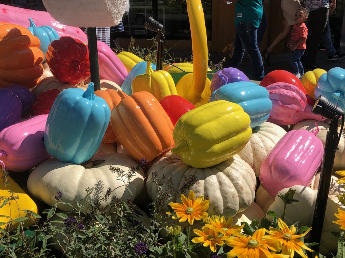 PHOTO REPORT: Downtown Disney 9/15/19 (Halloween Pumpkins, Oogie Boogie ...