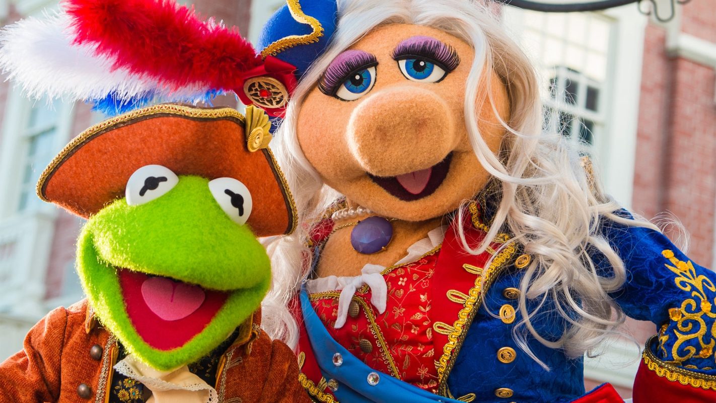 BREAKING Muppets Great Moments In History Show And Royal Majesty breaking-muppets-great-moments-in-history-show-and-royal-majesty