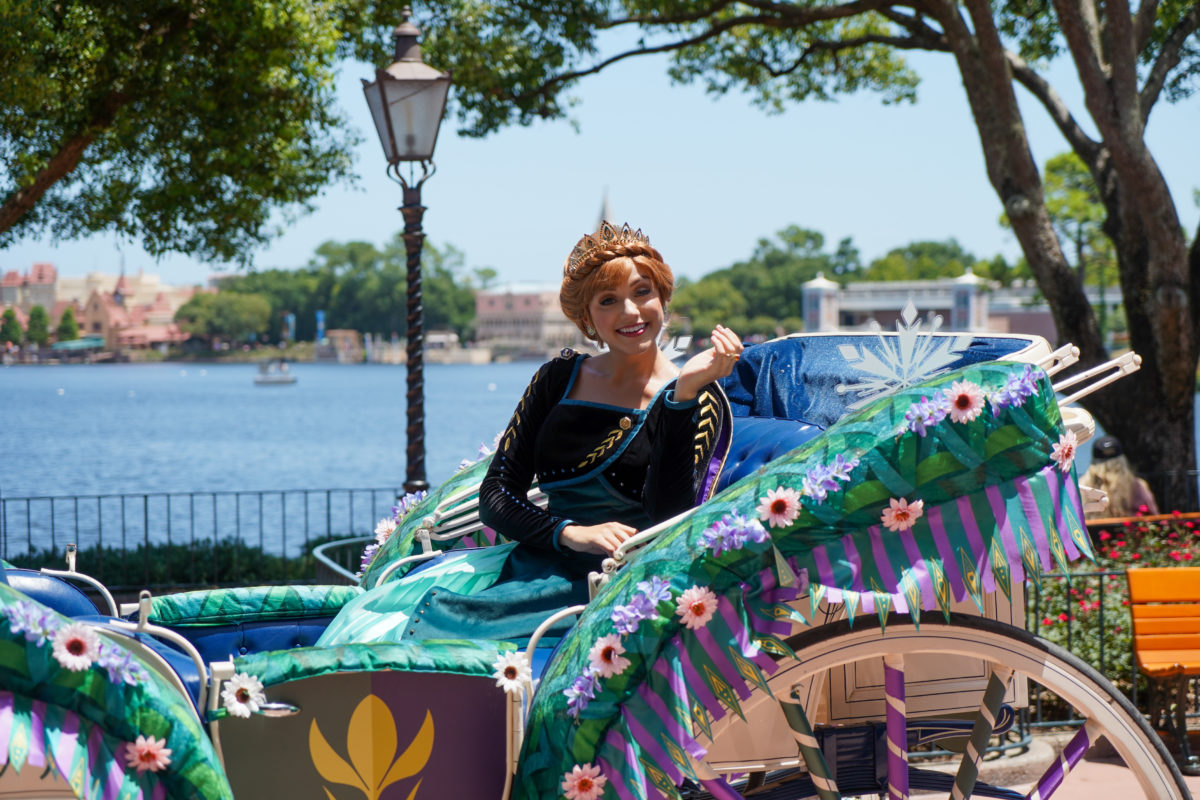 Anna During Frozen Promenade Character Cavalcade 1