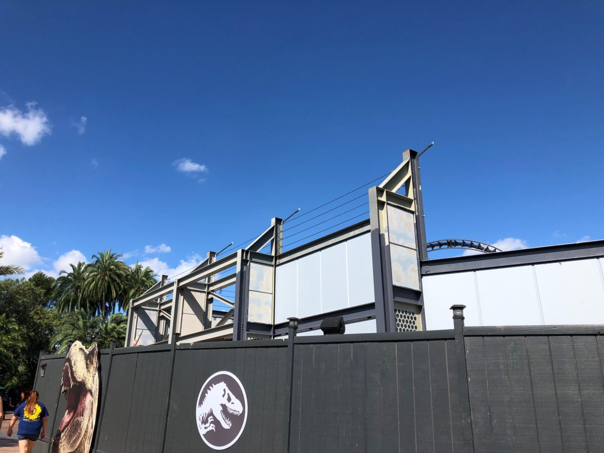 PHOTOS, VIDEO: Waterfall Flowing Through Rocks, Additional Electric Fencing, and More Details Around Jurassic World VelociCoaster at Universal's Islands of Adventure 5 universal-islands-of-adventure-jurassic-world-velocicoaster-update-10-12-waterfall-15-4771063