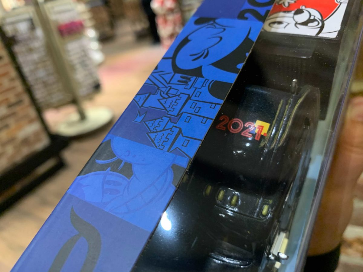 PHOTOS: New Ear Headband, Apparel, and More 2021 Merchandise Arrive at Disneyland Resort 29 2021-merchandise-disneyland-resort-71