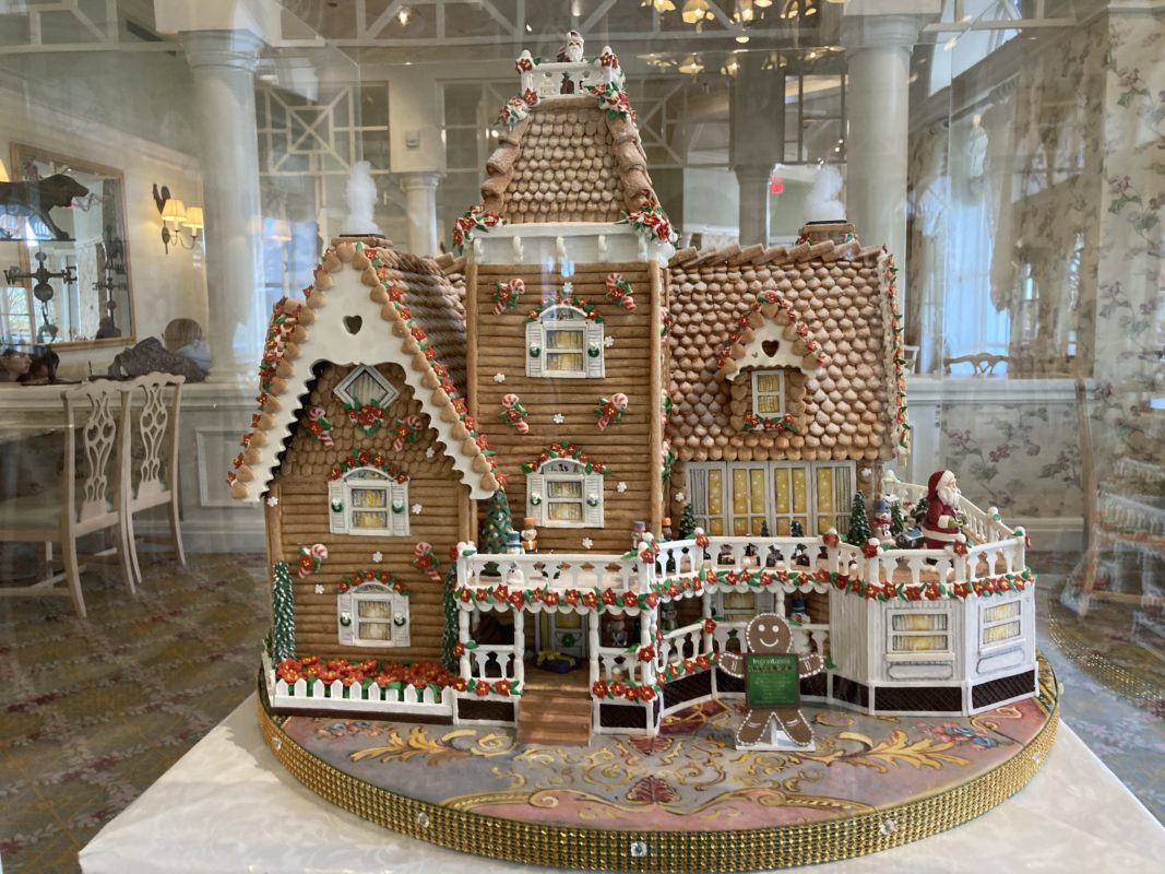 PHOTOS Chocolate "Gingerbread" House on Display at Disney's Grand