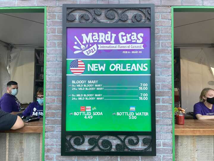 REVIEW: New Orleans Tasting Booth at the Mardi Gras 2021 International Flavors of Carnaval at Universal Studios Florida 8 neworleansmardigras_universalstudios_2021_food_4-8261911-scaled-5763294