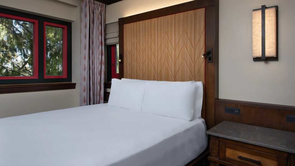 FIRST LOOK: Official Photos Released of Remodeled Rooms at Disney’s Wilderness Lodge 17 wilderness-lodge-resort-room-deluxe-7