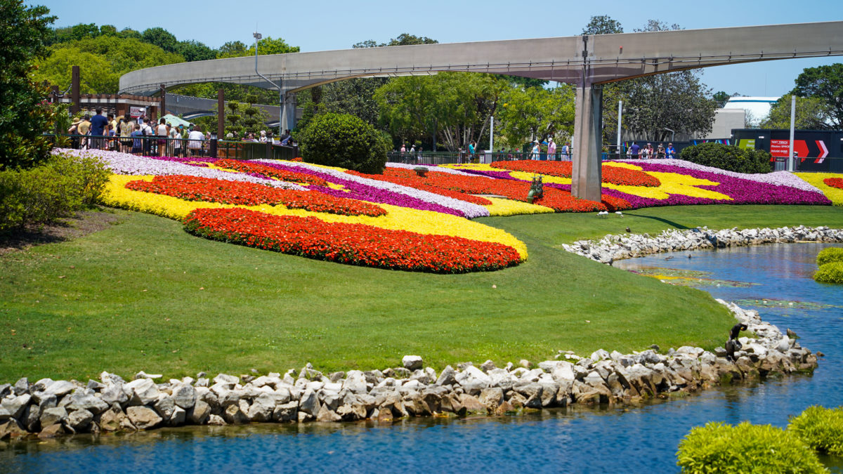 PHOTO REPORT: EPCOT 5/9/21 (More "Points of Light", Construction of "Creations Shop" Progresses, Distanced Character Meets, and More) 34 epcot-flowers-5-9-21-1-8040351