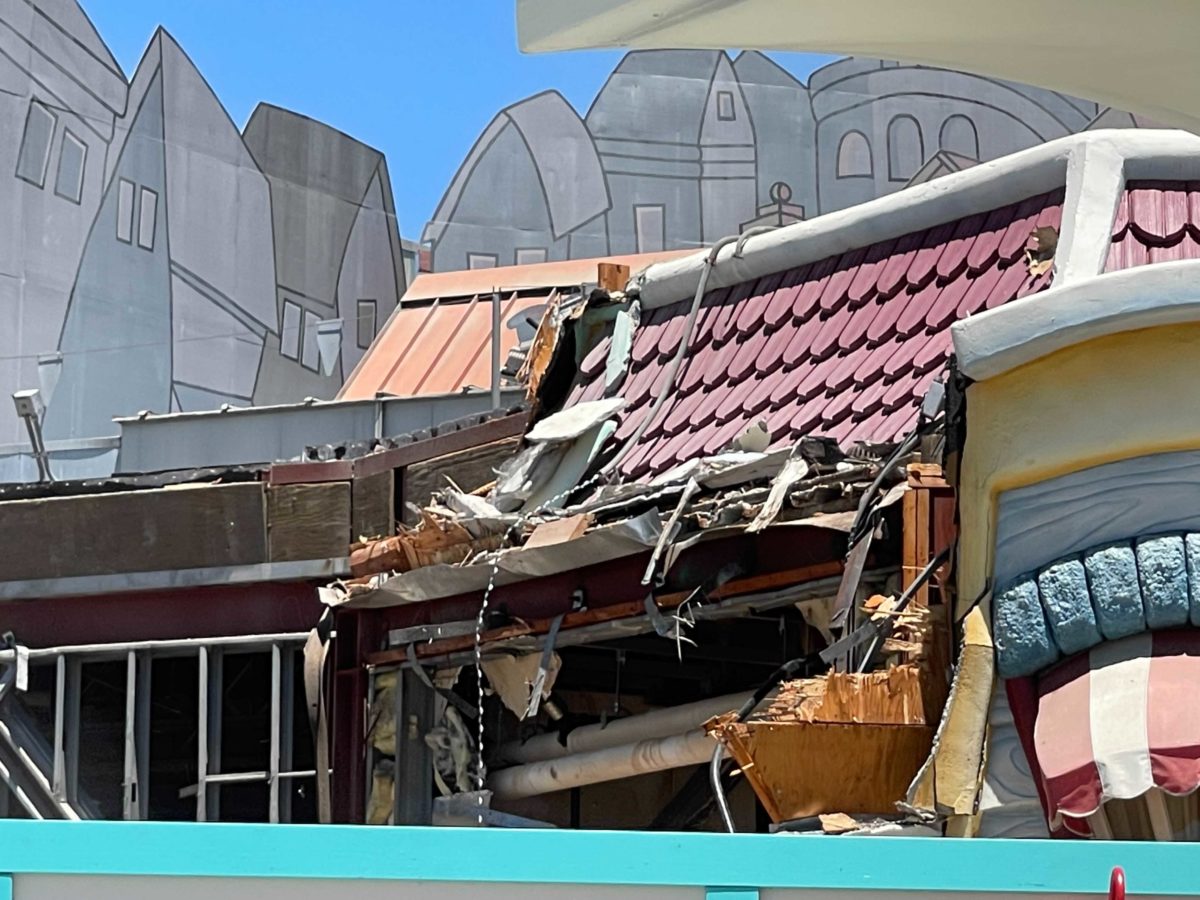 PHOTOS, VIDEO: Toontown Five & Dime and Gag Factory Façades Demolished as Mickey & Minnie's Runaway Railway Construction Continues at Disneyland 12 disneyland-toontown-construction-for-runaway-railway-15-7964322