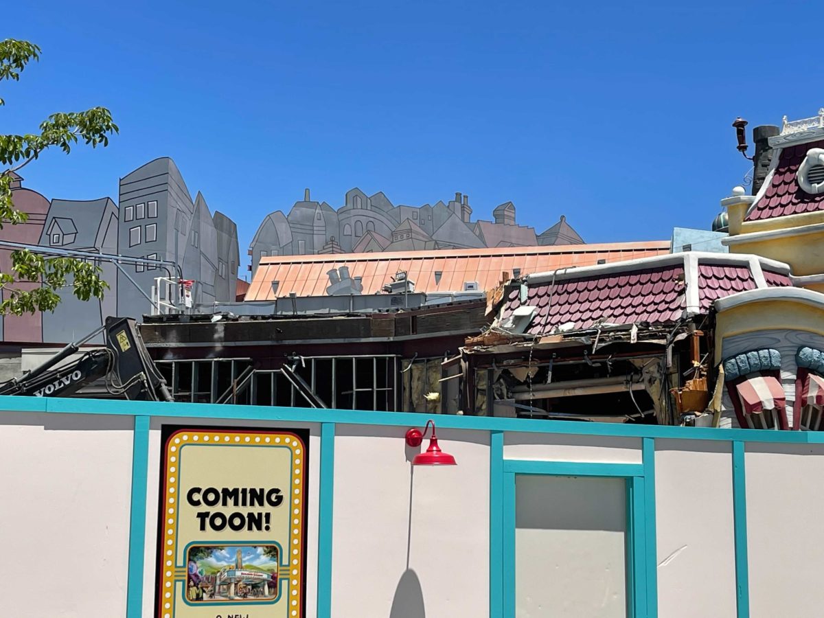 PHOTOS, VIDEO: Toontown Five & Dime and Gag Factory Façades Demolished as Mickey & Minnie's Runaway Railway Construction Continues at Disneyland 10 disneyland-toontown-construction-for-runaway-railway-22-8239630