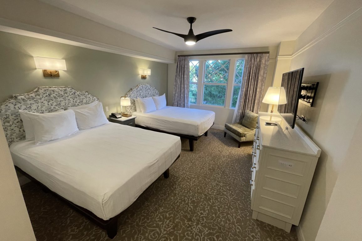 three-bedroom-grand-villa-disneys-saratoga-springs-resort-spa-129-8105285