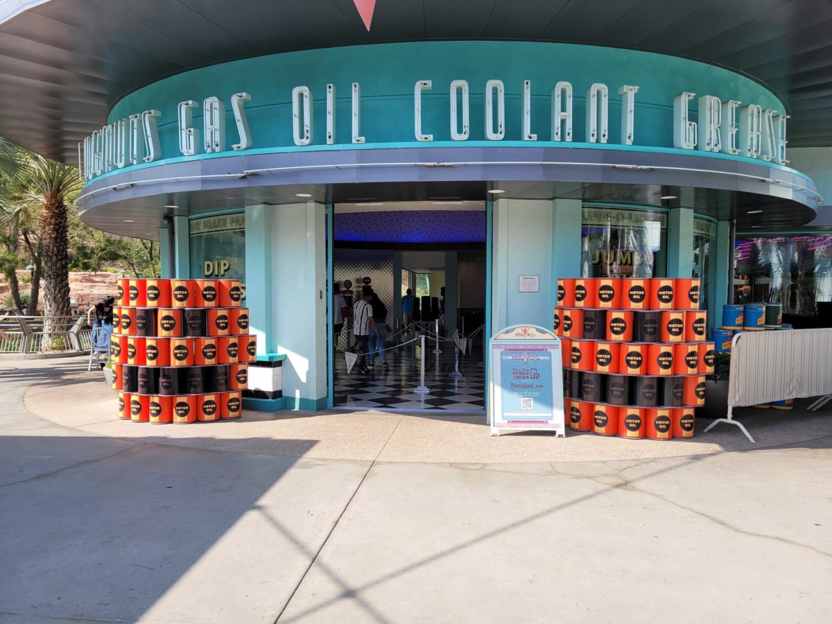 PHOTOS: More Haul-O-Ween Decorations Adorn Cars Land in Disney California Adventure 20 cars-land-halloween-101157