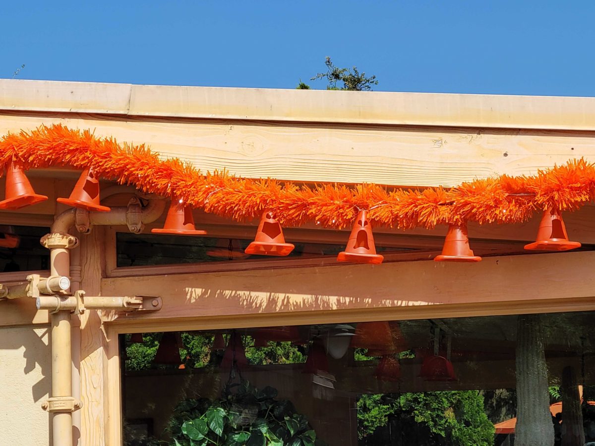 PHOTOS: More Haul-O-Ween Decorations Adorn Cars Land in Disney California Adventure 53 cars-land-halloween-102006
