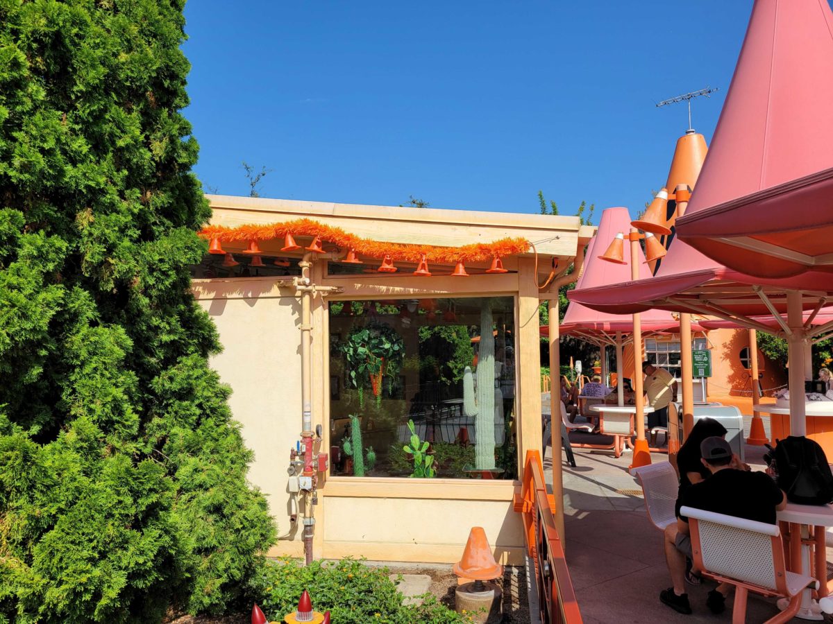 PHOTOS: More Haul-O-Ween Decorations Adorn Cars Land in Disney California Adventure 52 cars-land-halloween-102008