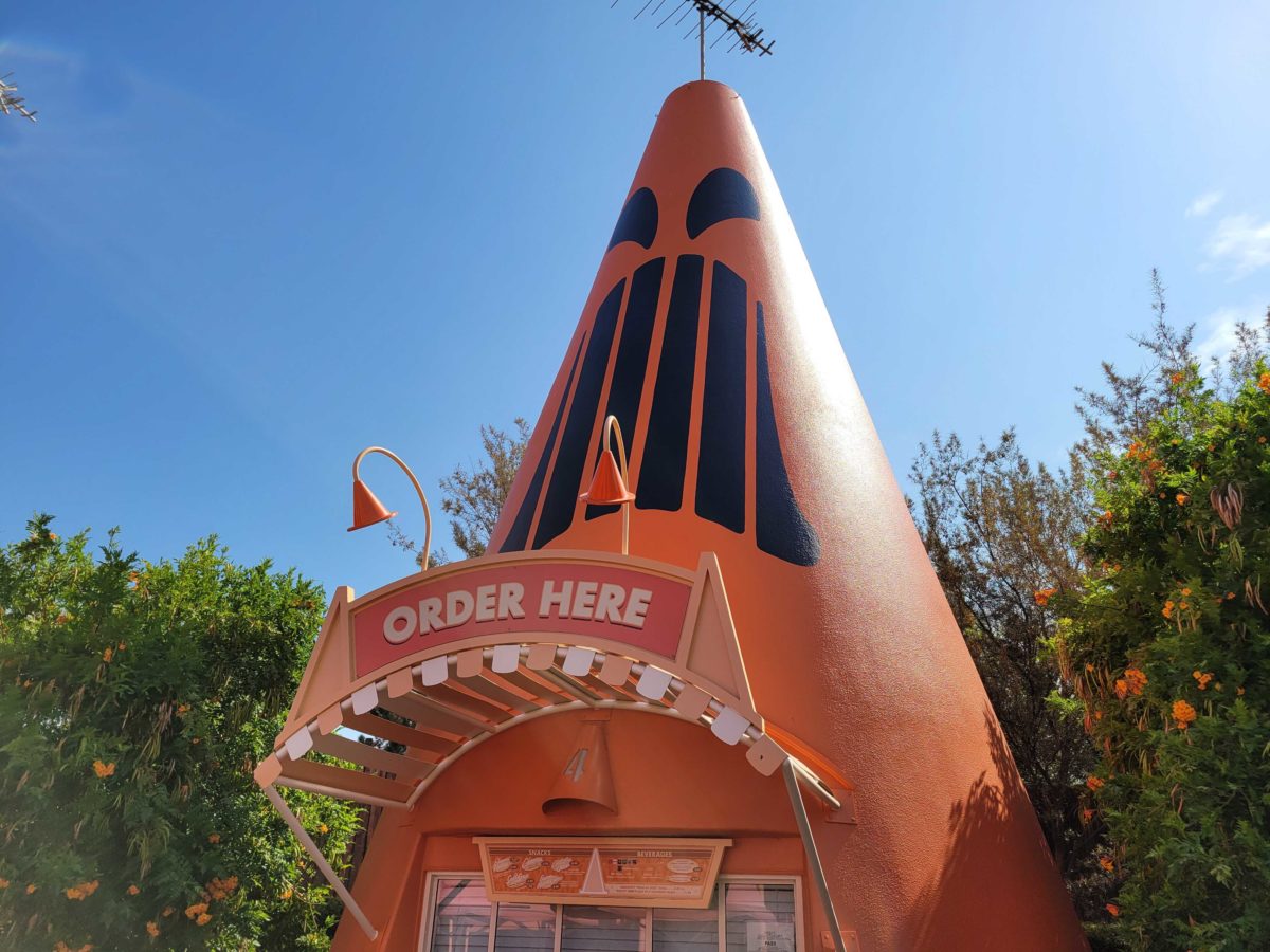 PHOTOS: More Haul-O-Ween Decorations Adorn Cars Land in Disney California Adventure 57 cars-land-halloween-102133