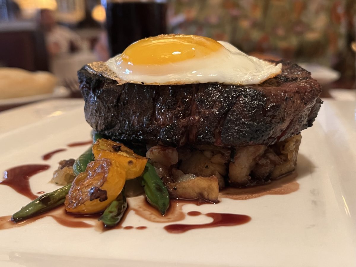 REVIEW Hollywood Brown Derby Celebrates 50 Years of Walt Disney World