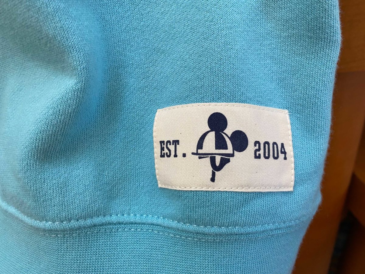 PHOTOS: New Disney's Saratoga Springs Resort & Spa Disney Vacation Club Apparel Available 14 saratoga-springs-apparel-16-4056110