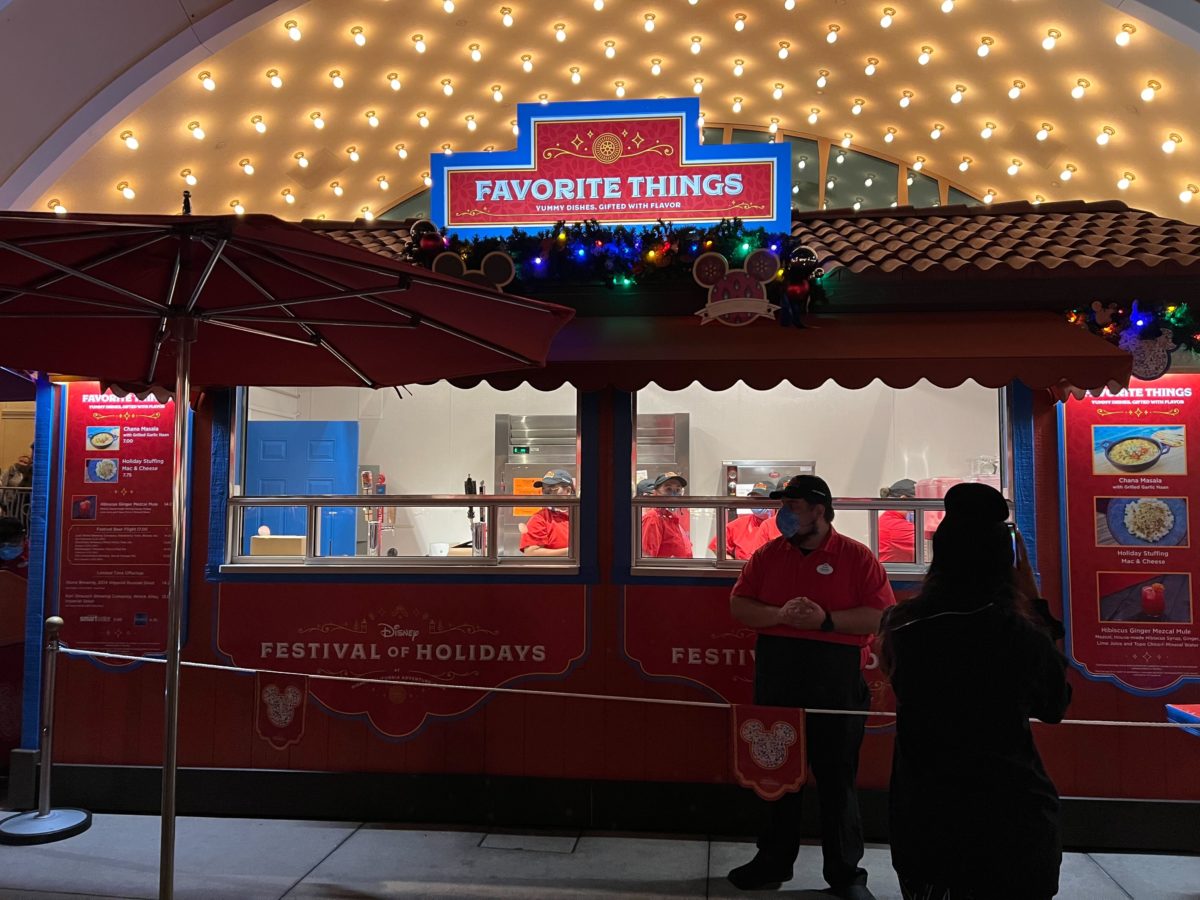 REVIEW: Chana Masala, Hibiscus Ginger Mezcal Mule From Favorite Things Marketplace at Disney California Adventure Festival of Holidays 2021 6 favorite-things-marketplace-festival-of-holidays-review-3-8149355