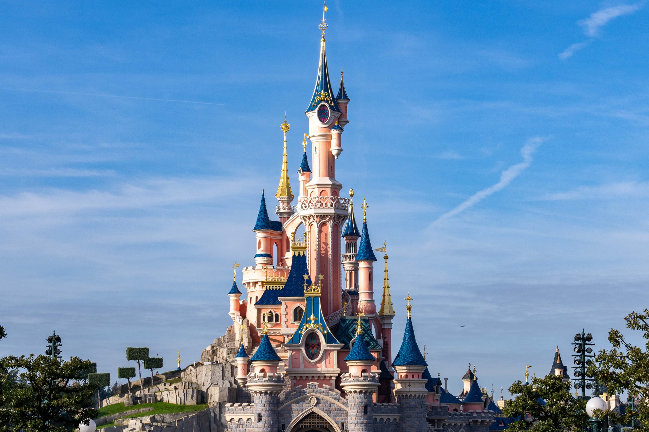 Disneyland Paris Leads International Parks Growth In Q1 2023 WDW News 