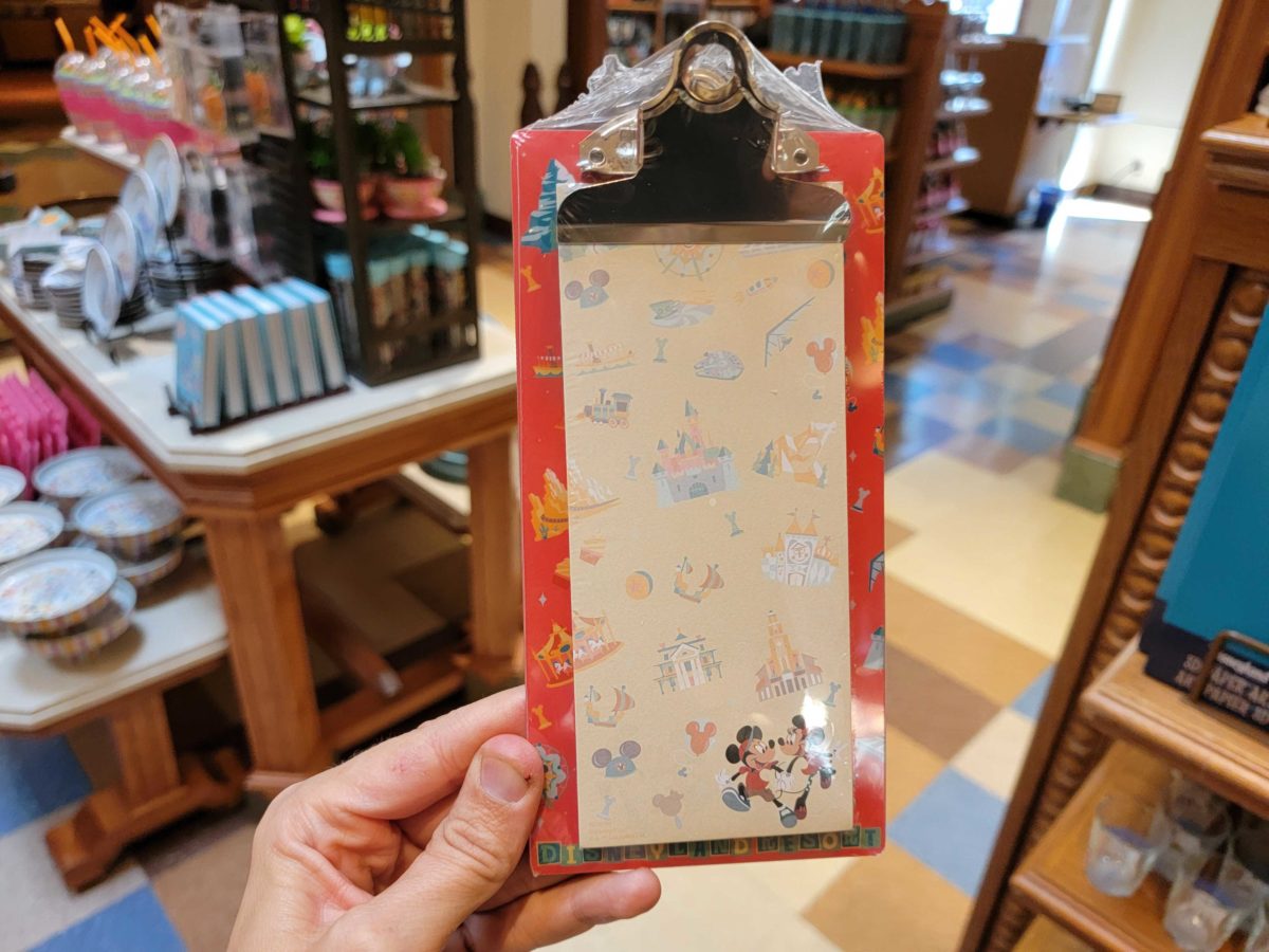 More 'Play in the Park' Apparel and Merchandise Arrives at Disneyland Resort 35 play in the park merch 100037