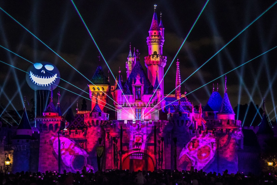 Disney Castle Halloween 2022 Halloween 2022 Offerings Announced For Disneyland Park And Disney California Adventure Disneyland News Today