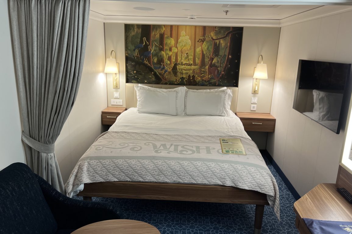 PHOTOS VIDEO Tour A Princess And The Frog Themed Interior Stateroom 