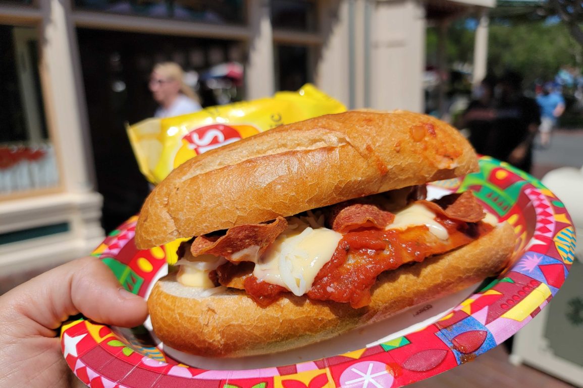REVIEW New Italian Sausage Dog from Refreshment Corner at Disneyland