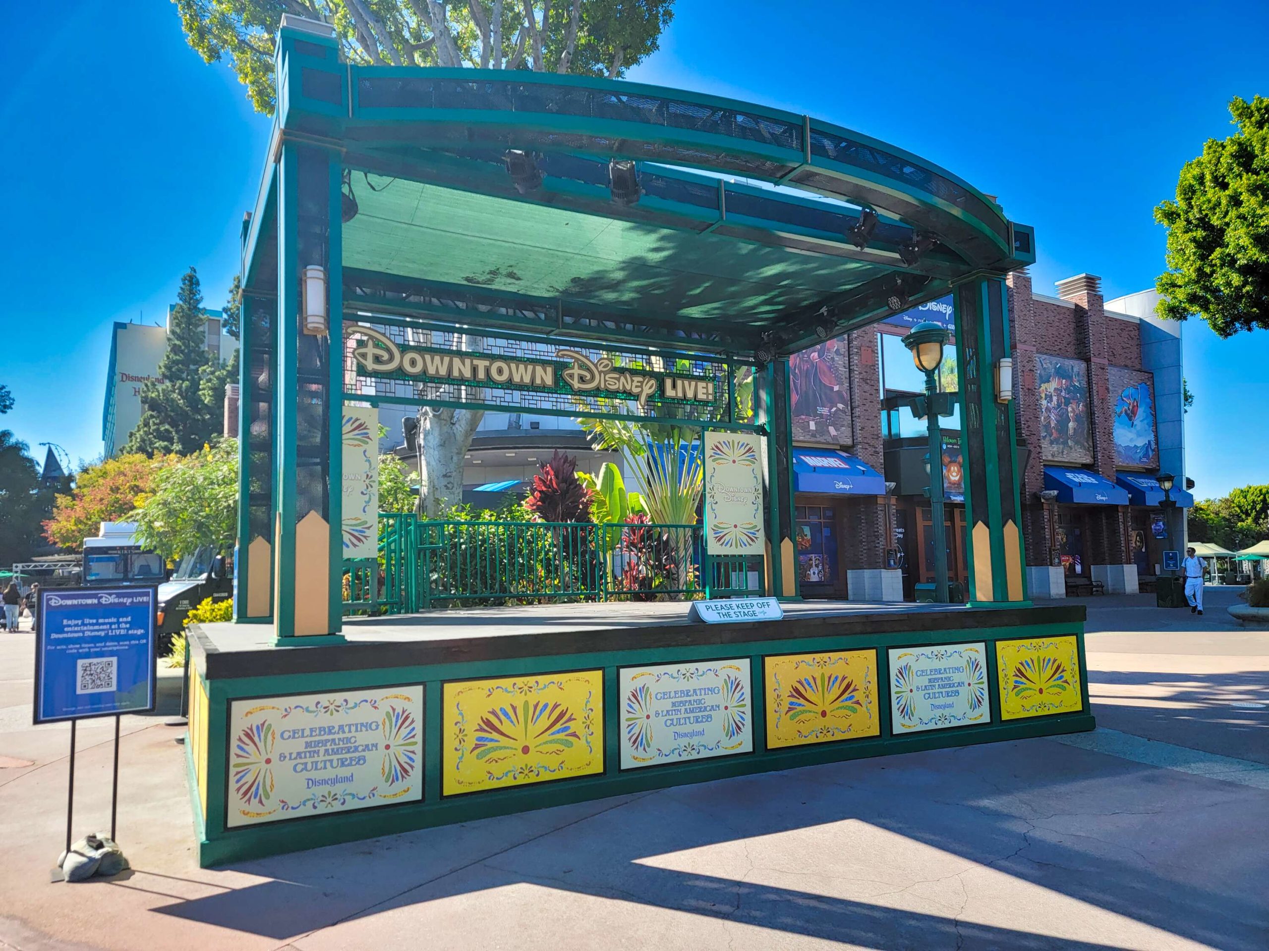 PHOTO REPORT Disneyland Resort 9 20 22 Eudora s Chic Boutique Opens
