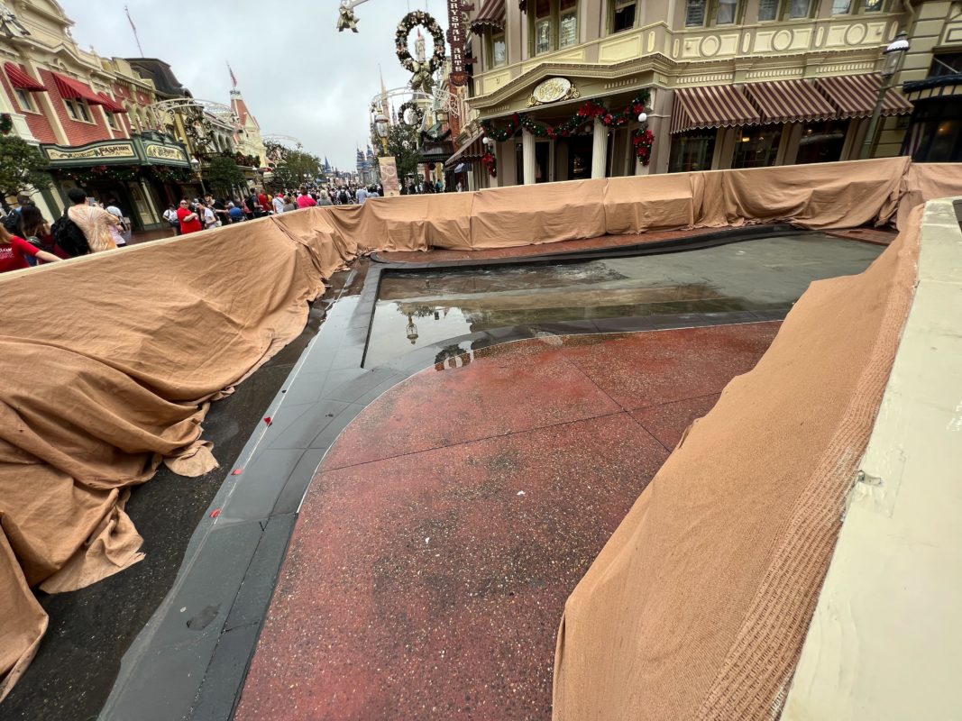 PHOTO REPORT: Magic Kingdom 11/16/22 (Golden Tapstiles, POP! Century Holiday Decor, Space Mountain, & More) 9 Magic Kingdom Photo Report 111622 14