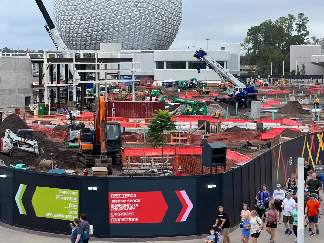 PHOTO REPORT: Magic Kingdom 11/16/22 (Golden Tapstiles, POP! Century Holiday Decor, Space Mountain, & More) 24 Magic Kingdom Photo Report 111622 18