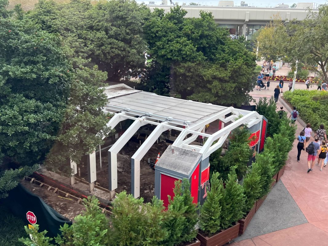 PHOTO REPORT: Magic Kingdom 11/16/22 (Golden Tapstiles, POP! Century Holiday Decor, Space Mountain, & More) 23 Magic Kingdom Photo Report 111622 19