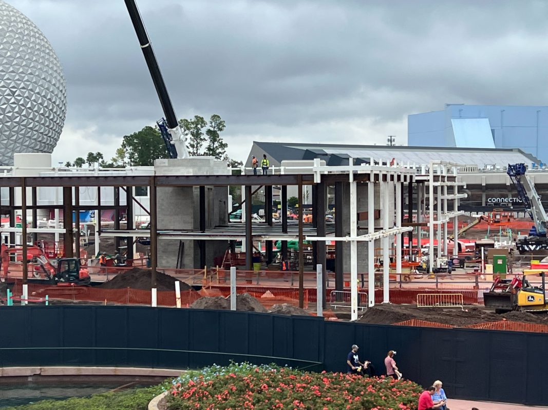 PHOTO REPORT: Magic Kingdom 11/16/22 (Golden Tapstiles, POP! Century Holiday Decor, Space Mountain, & More) 25 Magic Kingdom Photo Report 111622 21