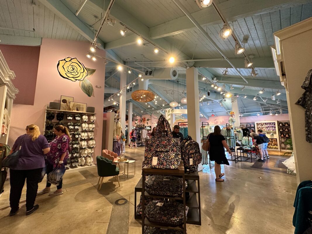 Tren D Reopens at Disney Springs 30