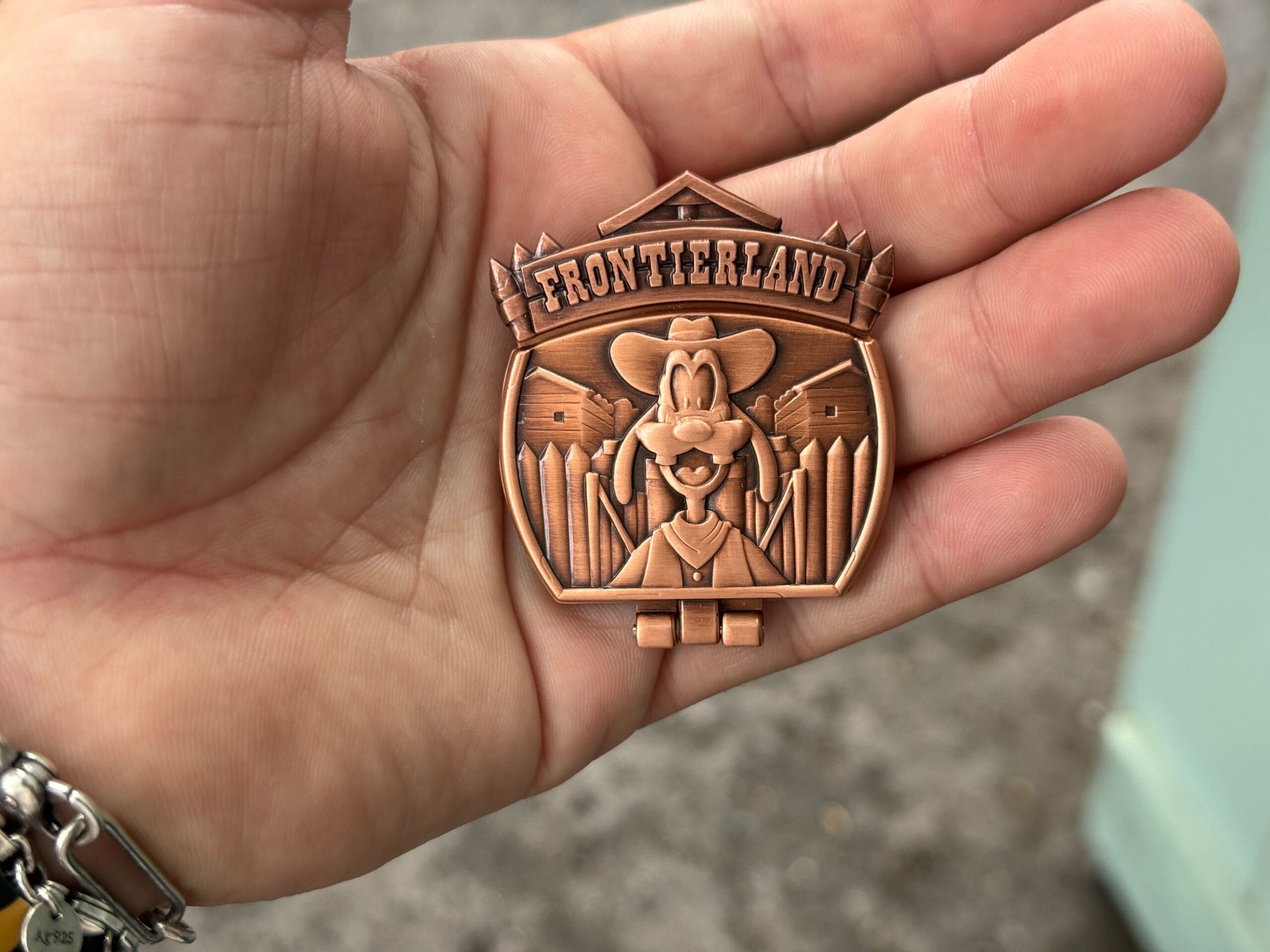 New Frontierland Space Mountain - Dlr Pin Tuesday 07.15.2025 0186