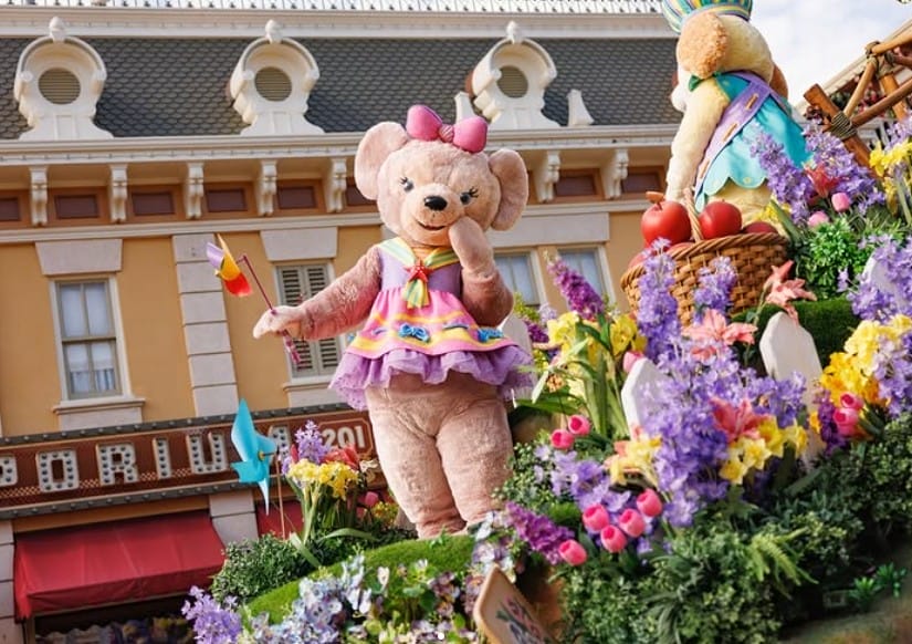 The Duffy the Disney Bear parade in Hong Kong Disneyland