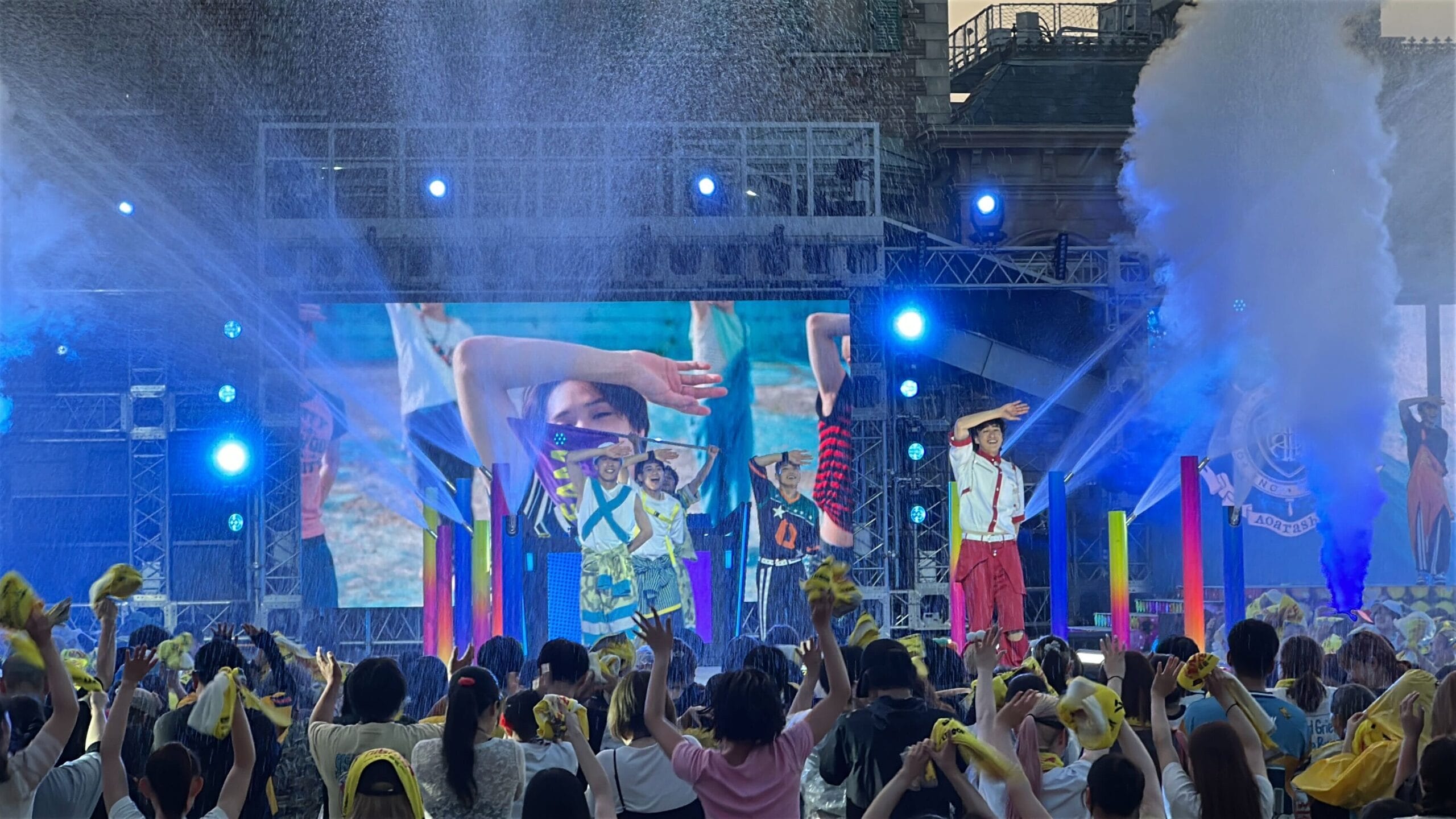 Performers light up Summer Dance Nights, thrilling the crowd with water sprays—captured in lively video and photos.