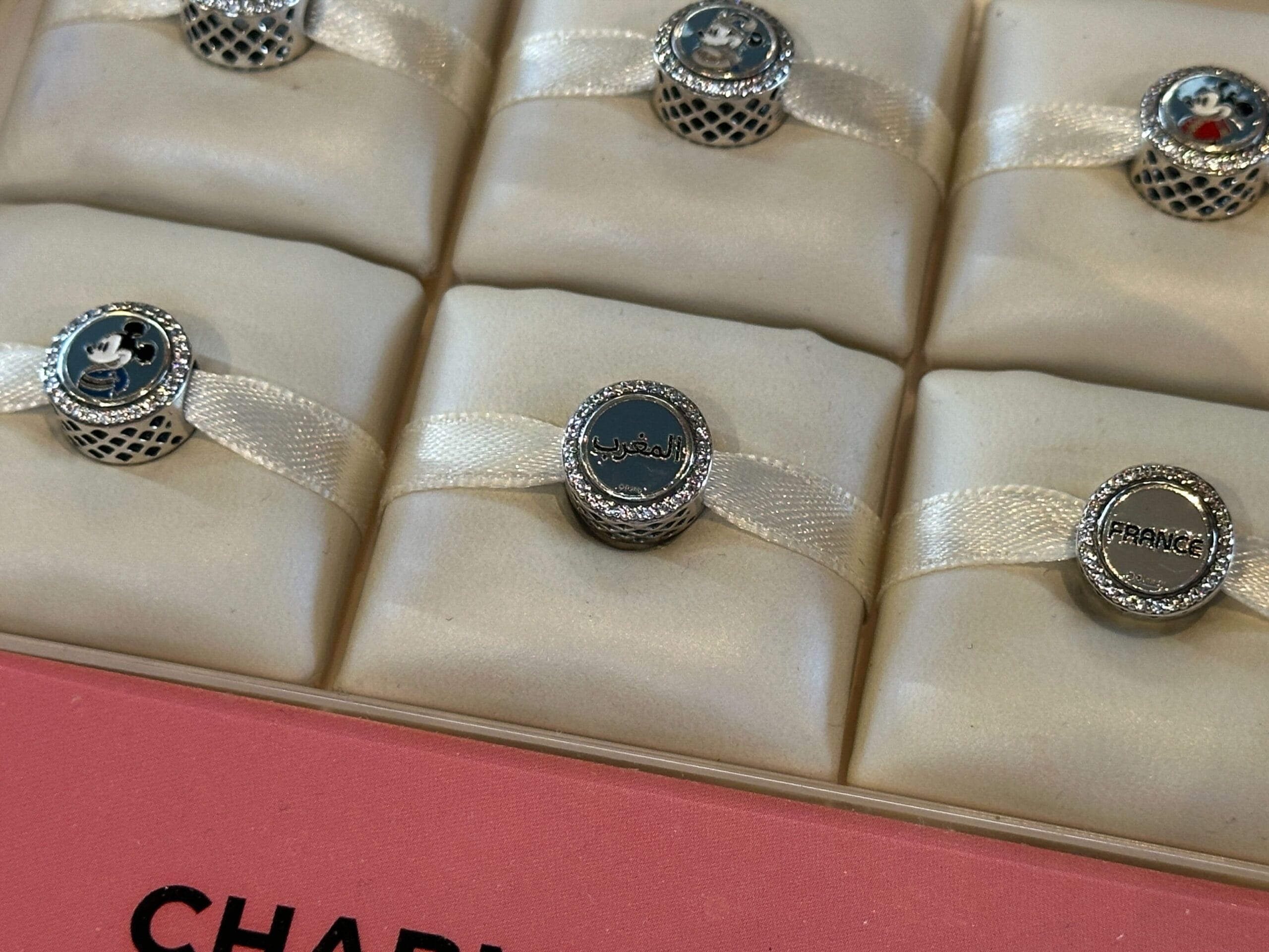【Pandora】Walt Disney World ワールドショーケース チャーム More Mickey World Showcase Pandora Charms Available at Walt