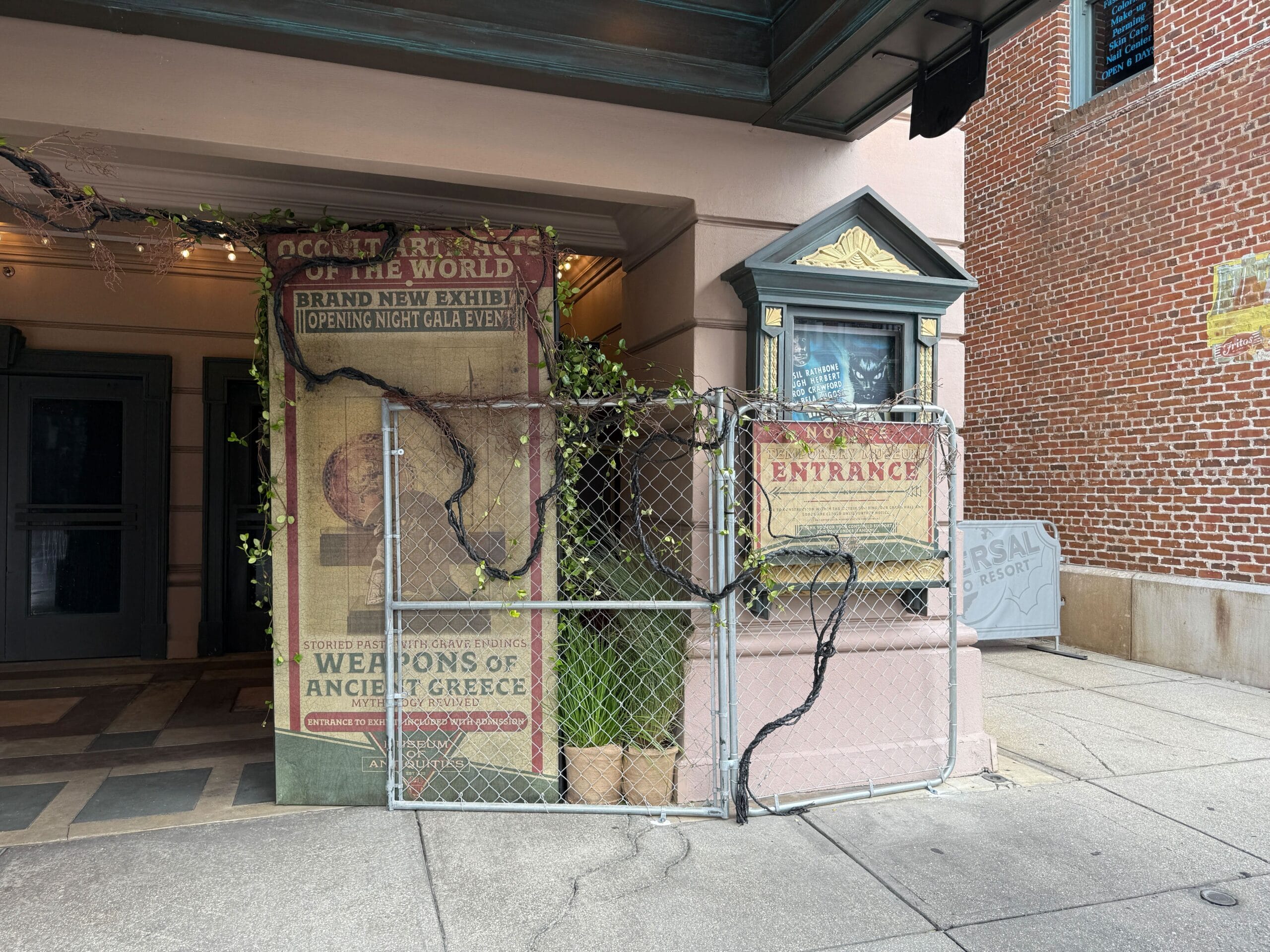 Halloween Horror Nights 2025 Tribute Store Fails to Open on Time