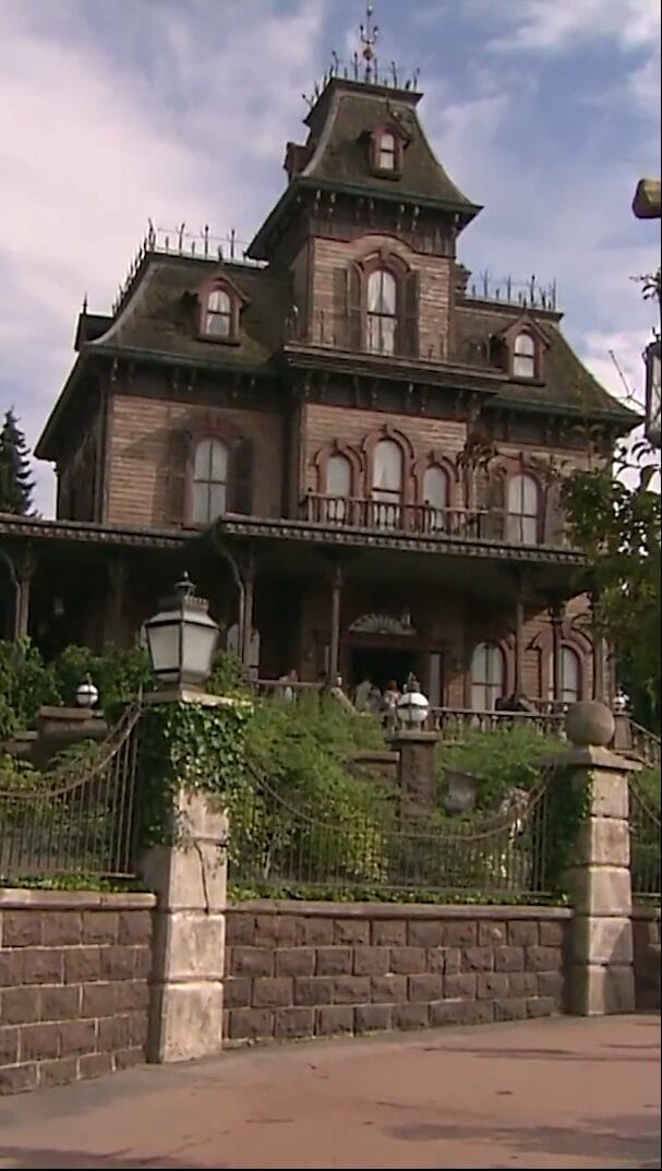 The Western-inspired exterior of Phantom Manor in Frontierland at Disneyland Paris.
