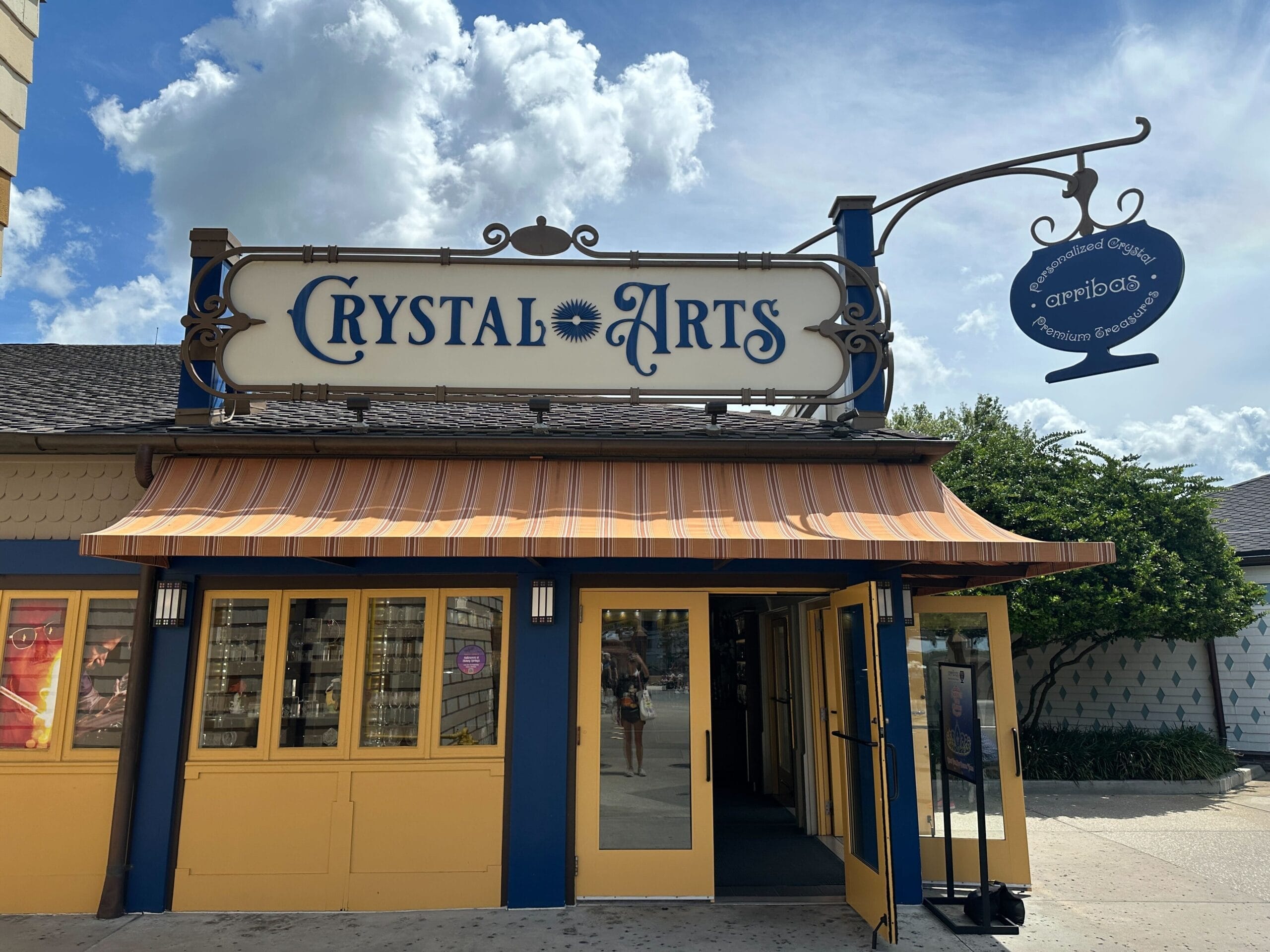 The exterior of Crystal Arts at Disney Springs, the Arribas Brothers store.