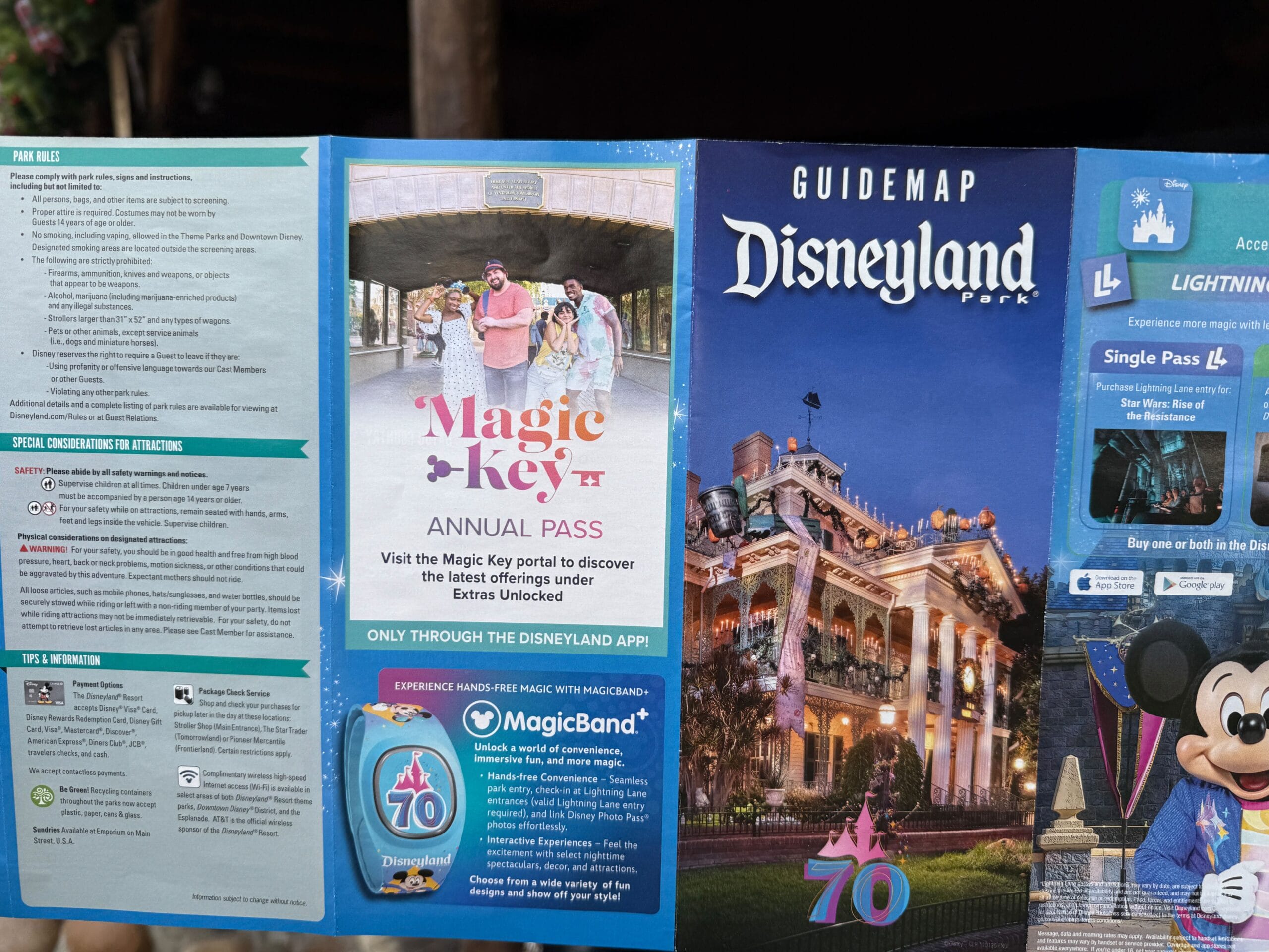 Disneyland Park guidemap