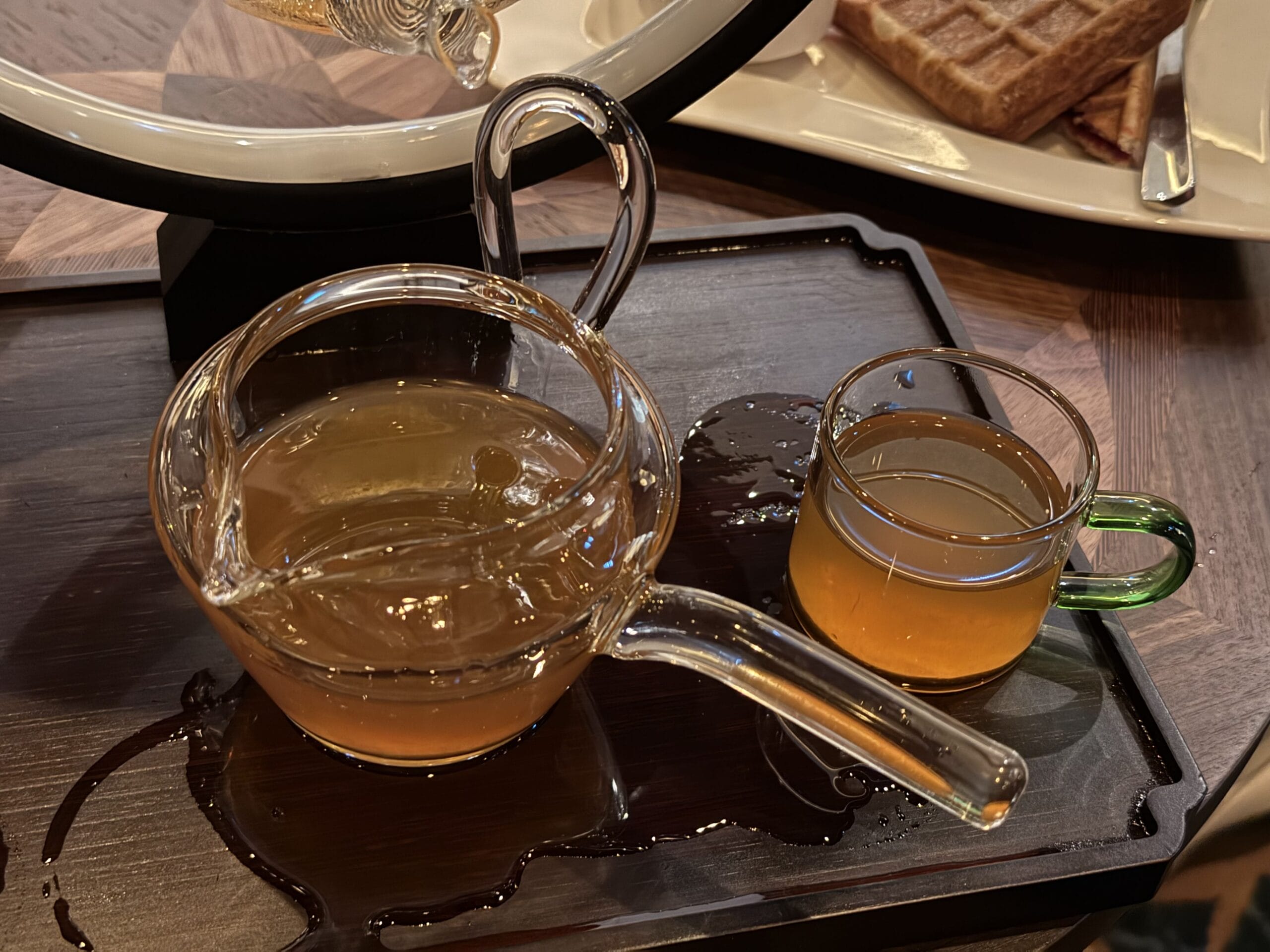 Saigon Baigur, Lemon, Smoked Oolong Tea, Amaro Montenegro