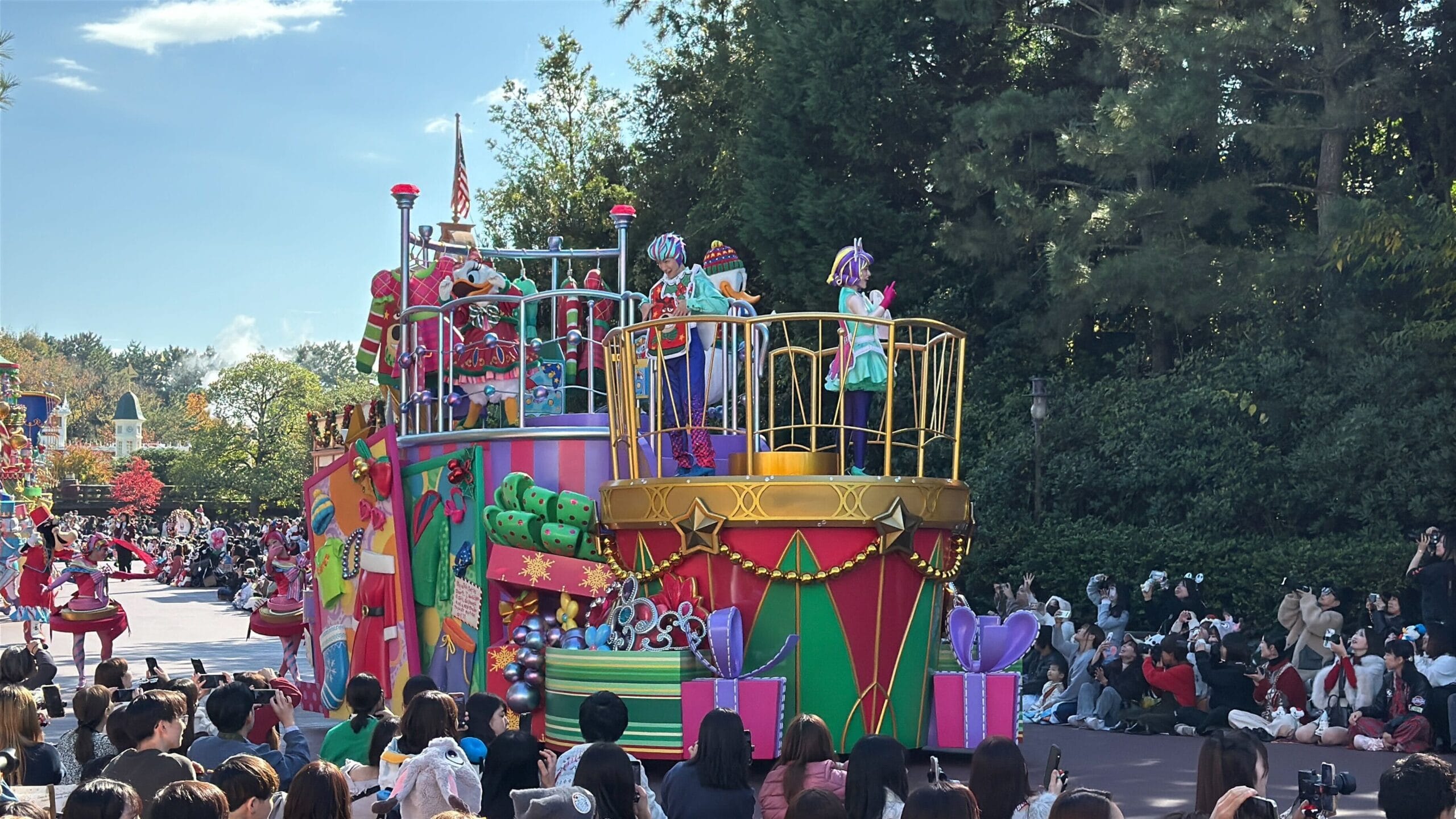 Toys Wondrous Christmas Parade At Tokyo Disneyland