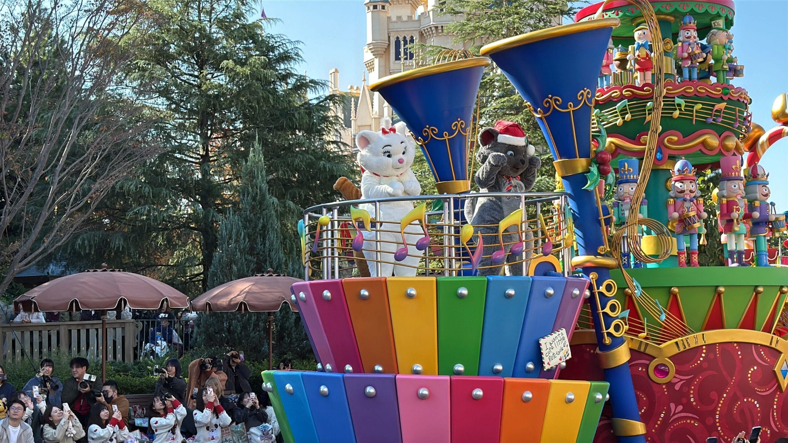 Toys Wondrous Christmas Parade At Tokyo Disneyland