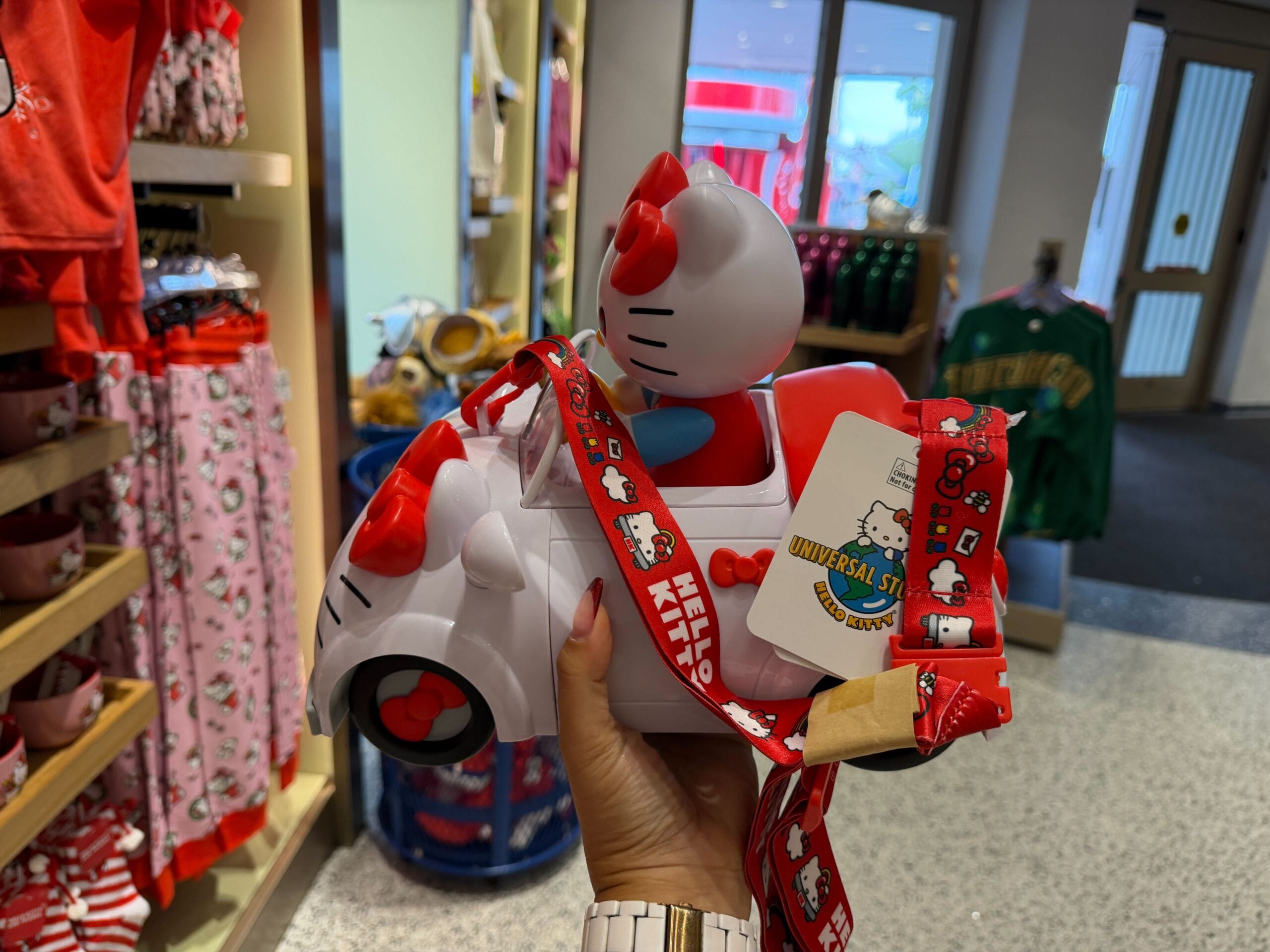 Hello Kitty car popcorn bucket