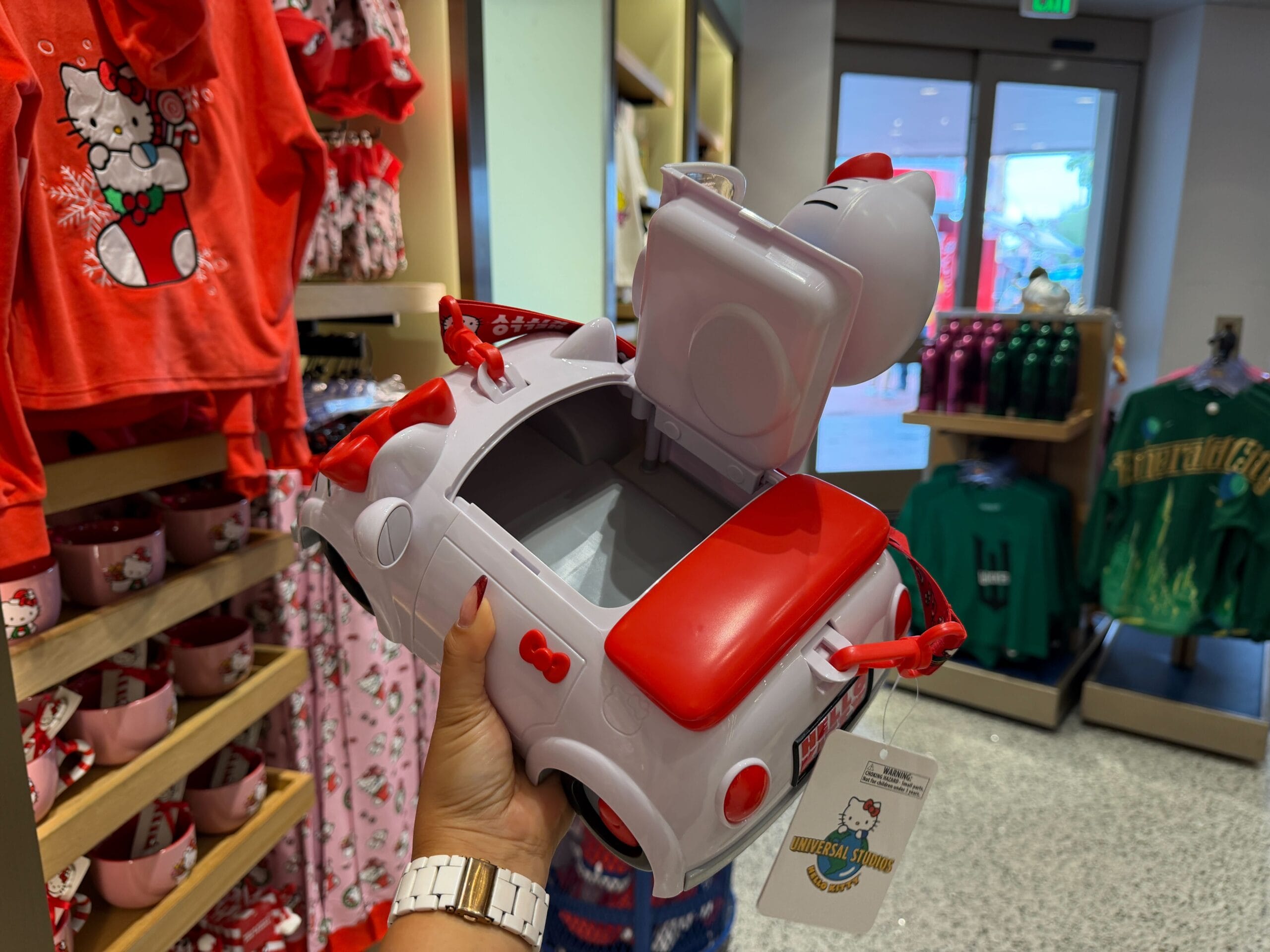 Hello Kitty car popcorn bucket