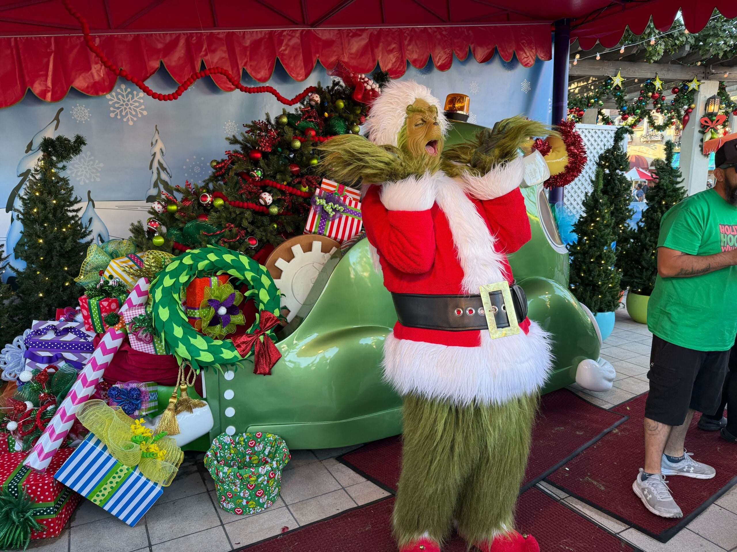Grinchmas Character Meet and Greets at Universal Studios Hollywood
