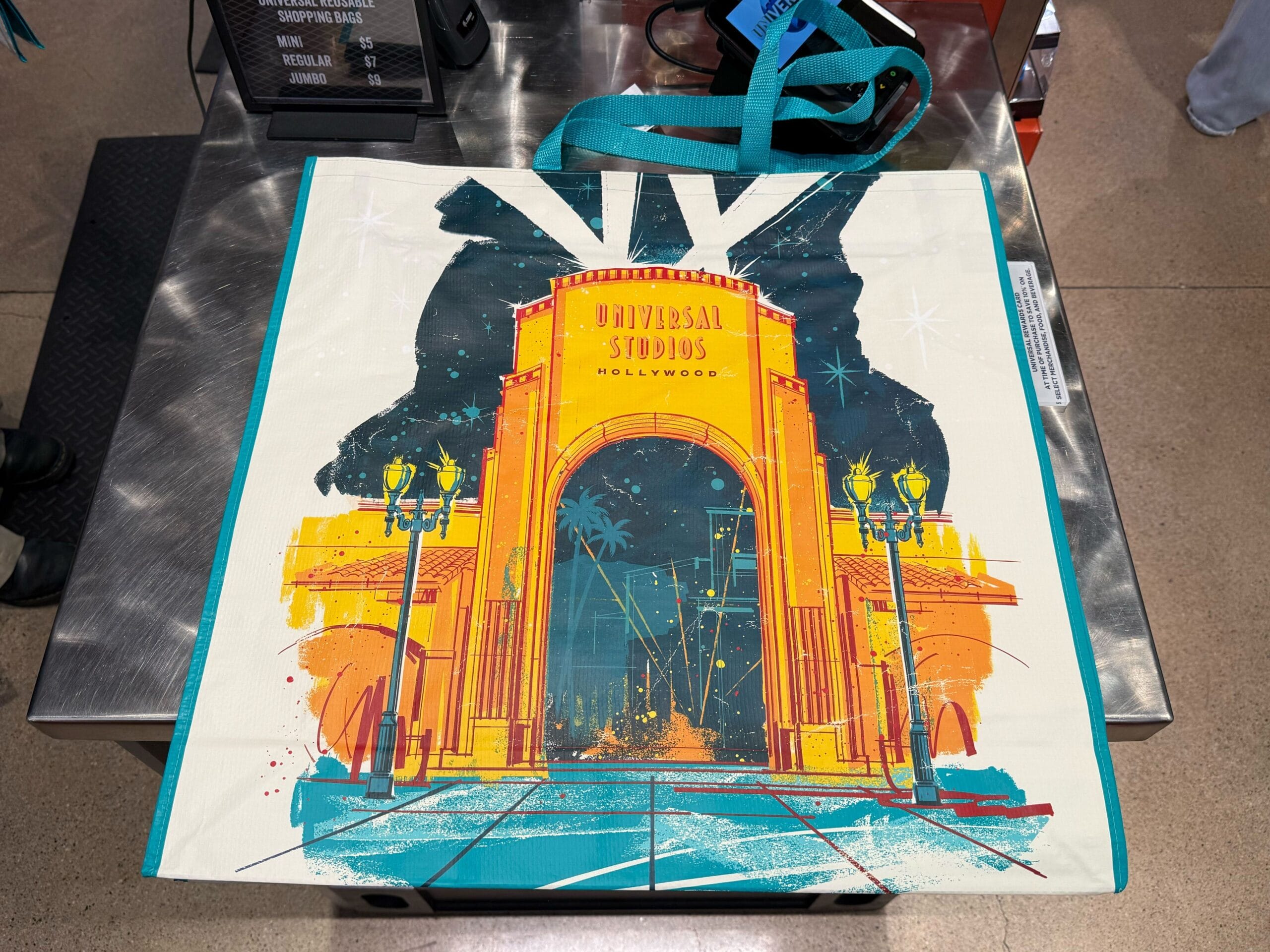 the front of the universal jumbo shopping bag