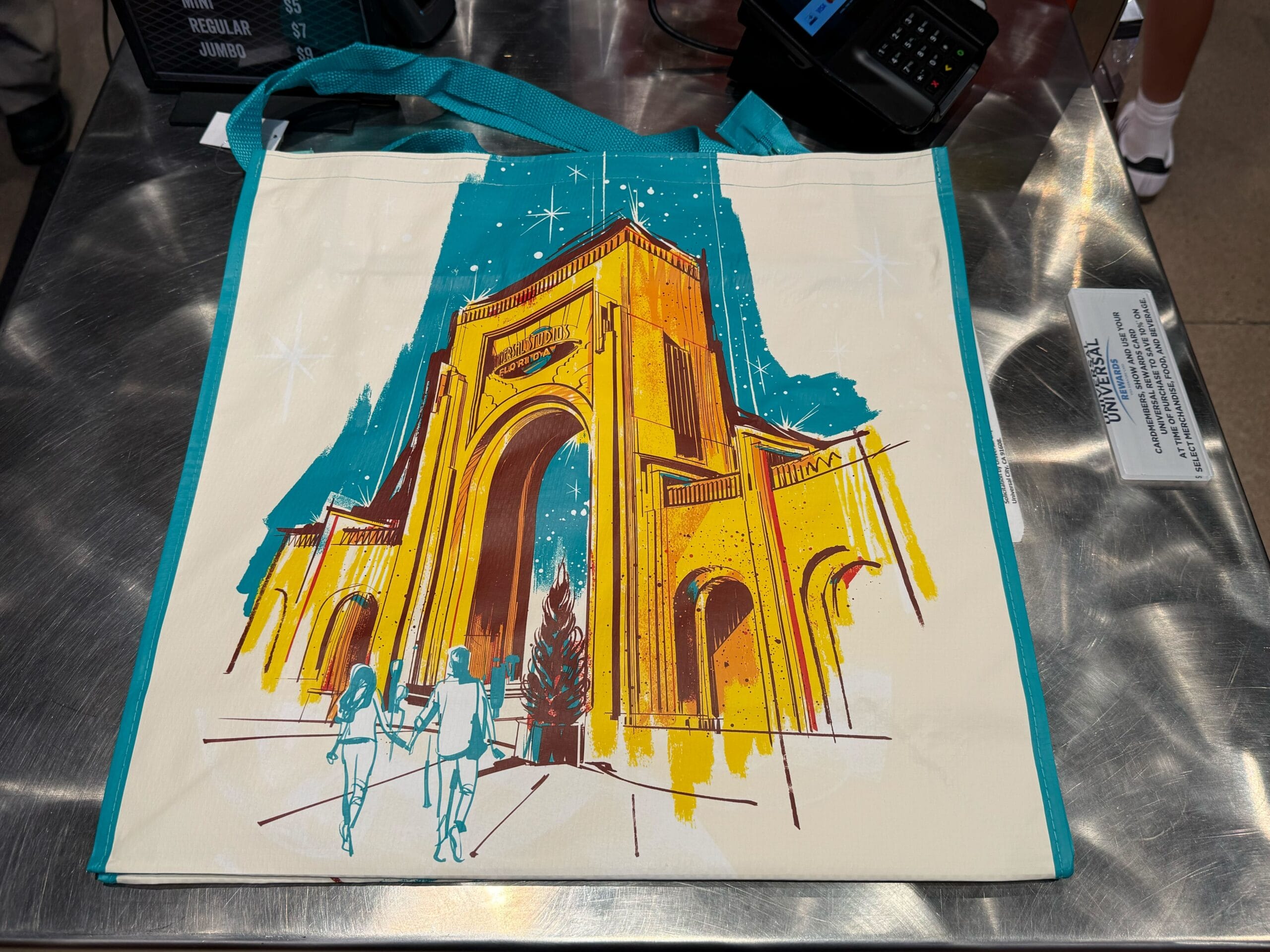 the back of the universal regular shopping bag