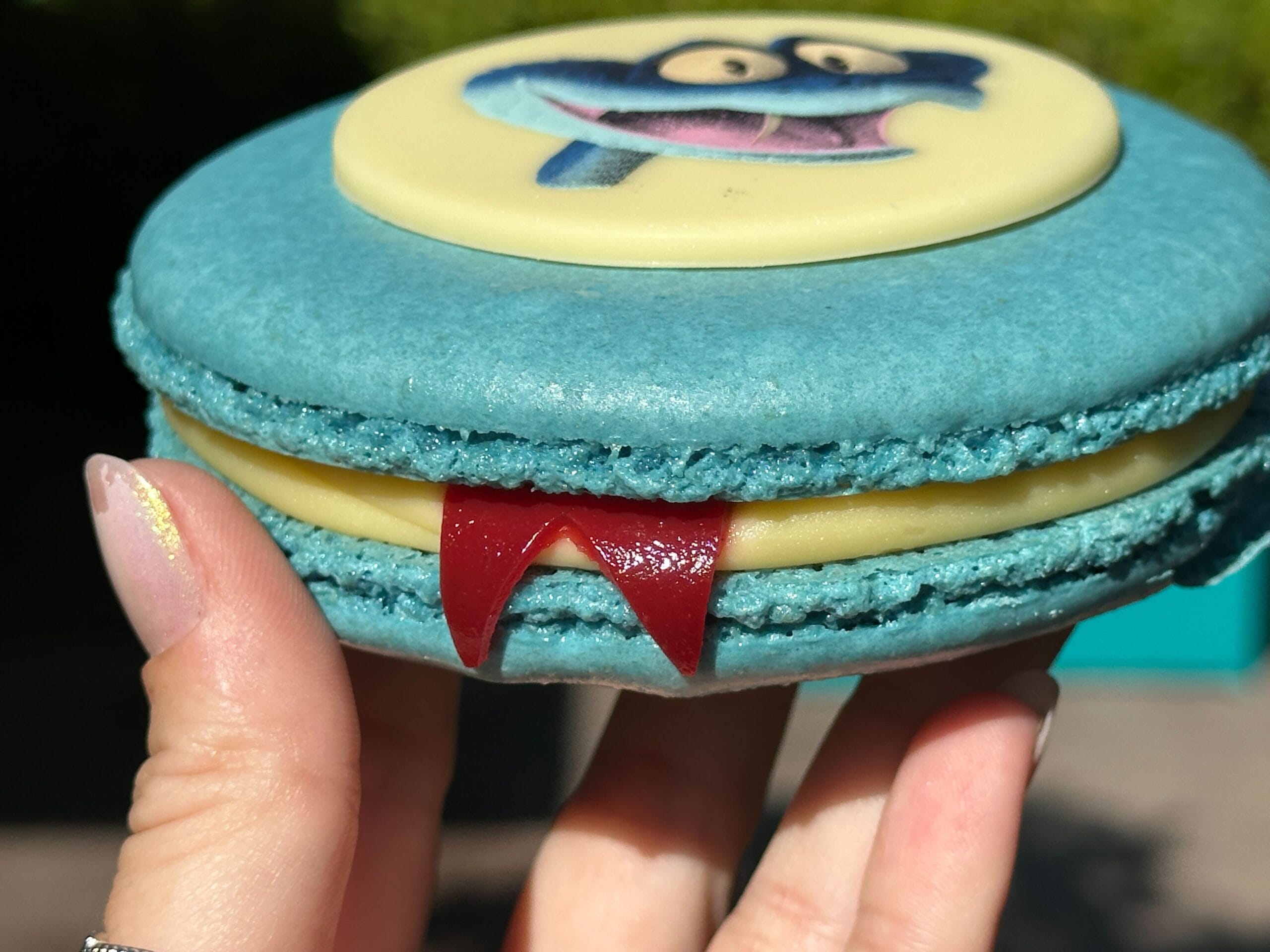 REVIEW: New Zootopia 2-Inspired Gary De'Snake Macaron at Disney's Animal Kingdom